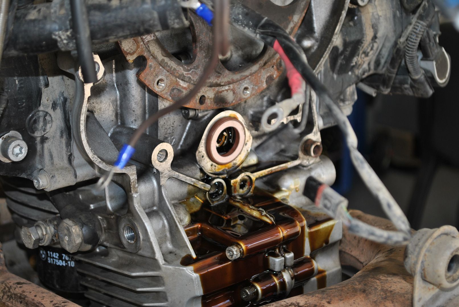 Oil leak between engine and gearbox Adventure Rider